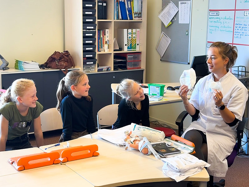 basisschoolkinderen en artsen