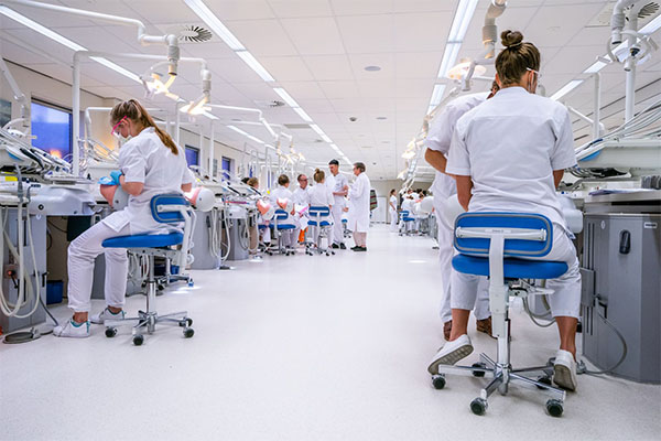 Centrum voor Tandheelkunde en Mondzorgkunde (CTM) training