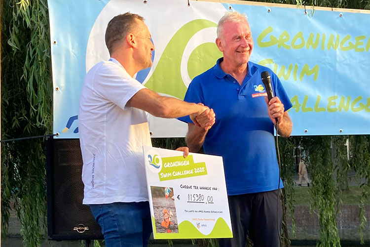 Groningen Swim Challenge 2025 uitreiking cheque